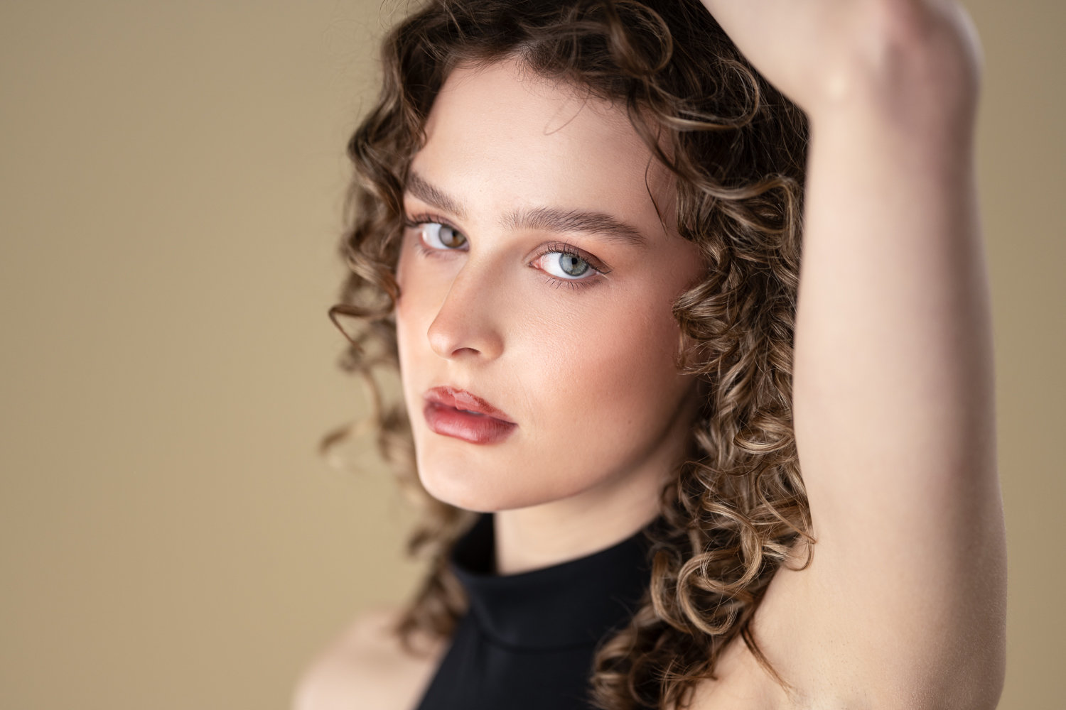 Read more about the article Ella Frew – Model Portraits